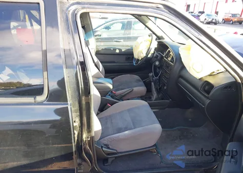 2001 Nissan Pathfinder Se z USA, uszkodzony, nr VIN JN8DR07X61W503934